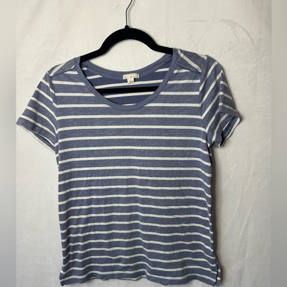 GAP STRIPED TEE